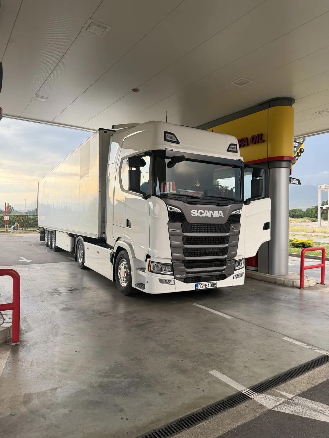 Trans Master kamion